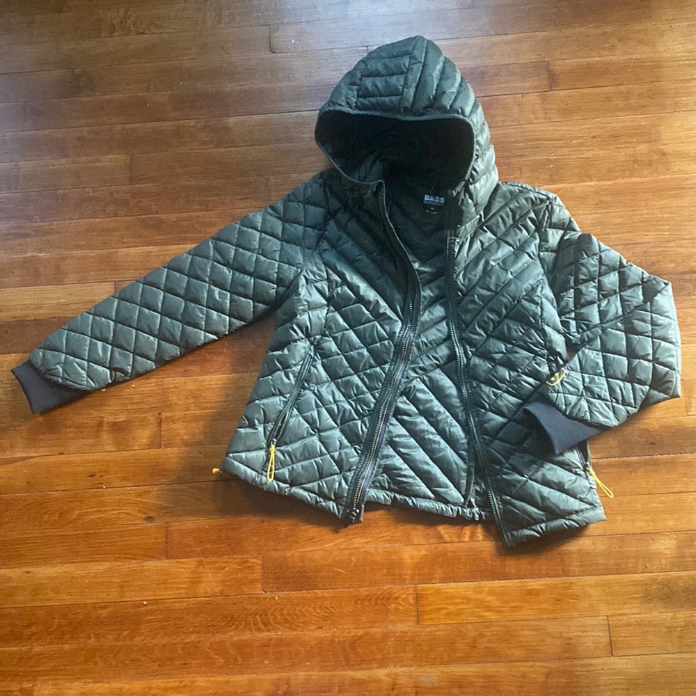 Green bass women’s jacket size XS